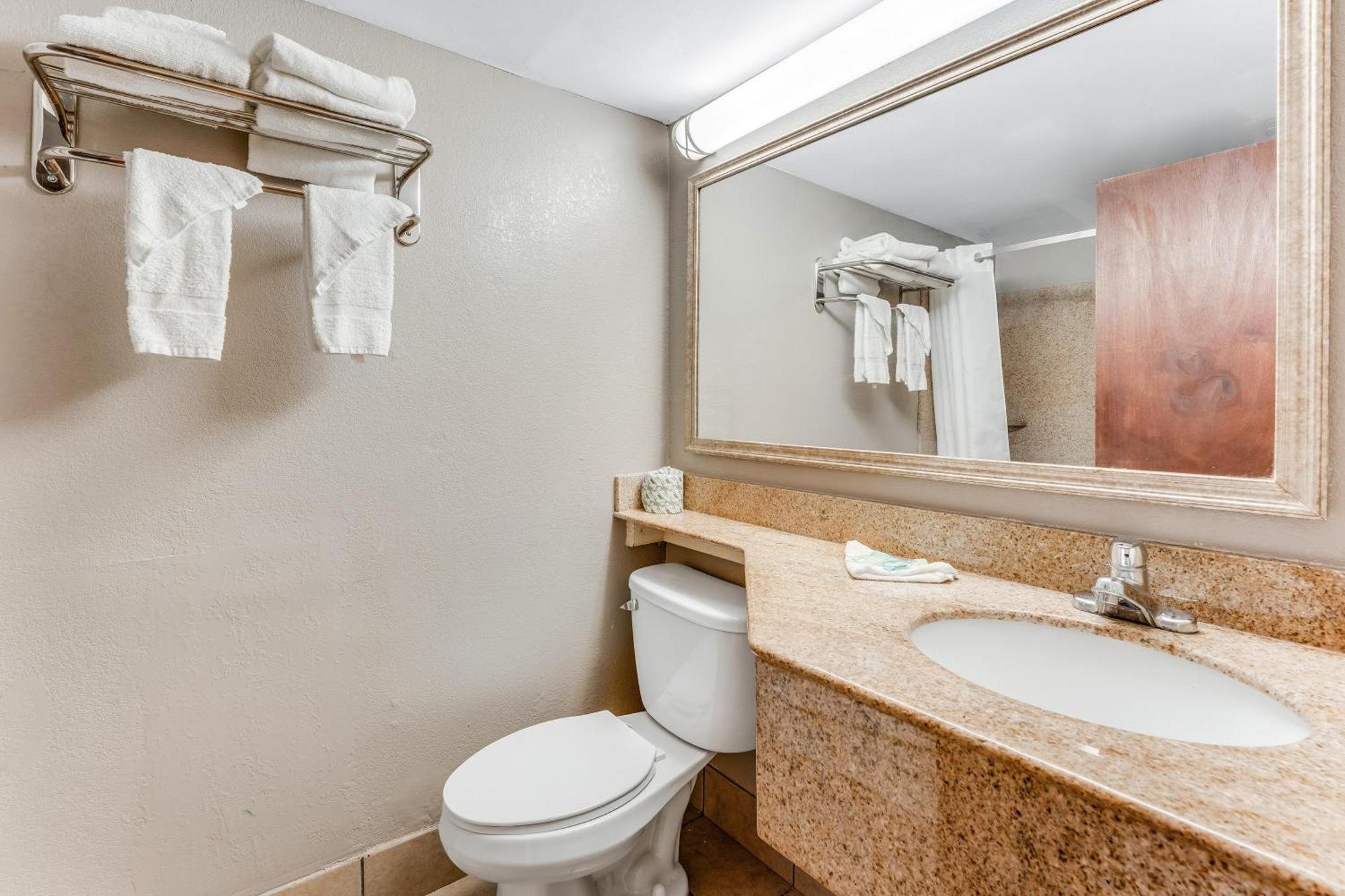 Red Carpet Inn & Suites Filadelfia Esterno foto